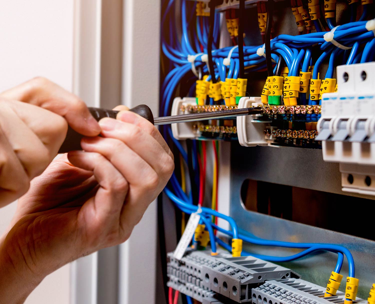 Adana Elektrikçi - Adana Yağmur Elektrik